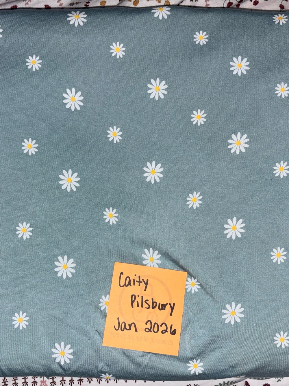 Kyte BABY Daisy Toddler Blanket with White & Yellow Flowers